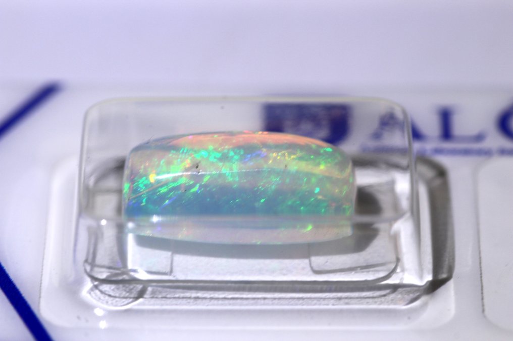 Opal - 4.98 ct - Antwerp Laboratory for Gemstone Testing (ALGT) - Fine Color Quality #1.0