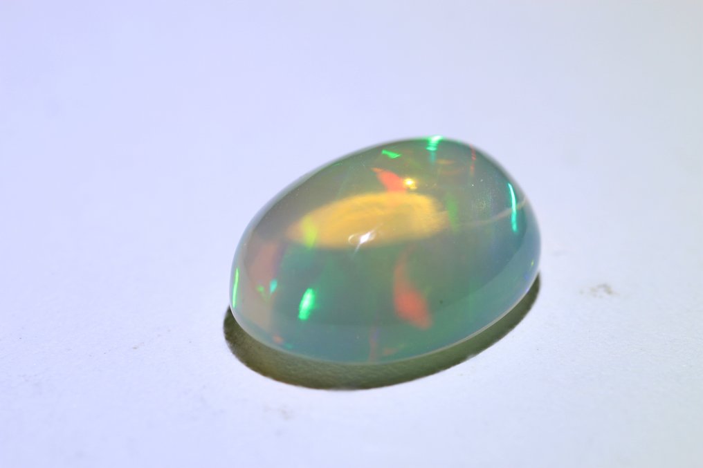 Opal - 8.52 ct - Antwerp Laboratory for Gemstone Testing (ALGT) - Fine Color Quality #3.2