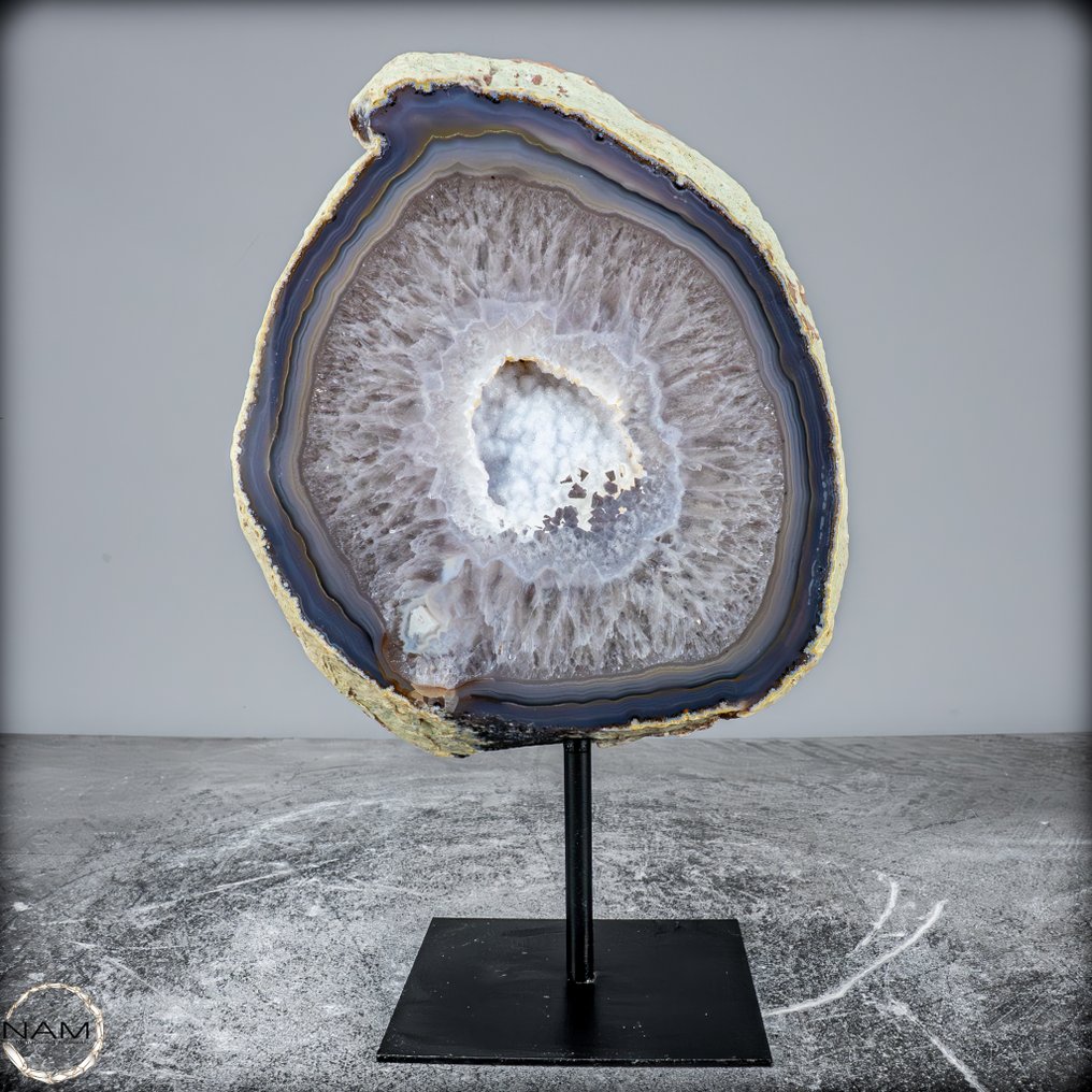 Φυσικός αμέθοδος αχάτης δρύς σε βάση- 3663.25 g #1.0