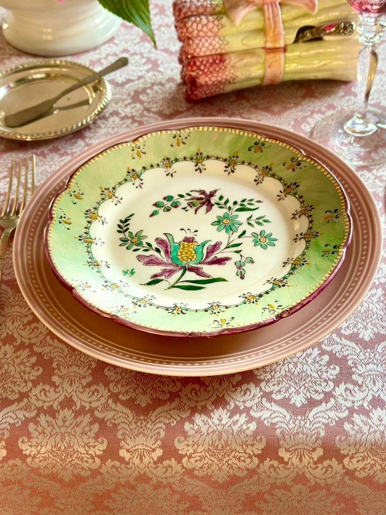 Μαντελάς ροζ και ασημί για ευρύχωρα τραπέζια, με διακόσμηση με λουλούδια. Κομψότητα déco. - Τραπεζομάντηλο  - 270 cm - 180 cm #2.1