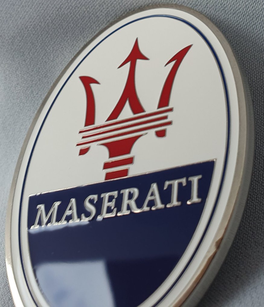 Badge Emleem - Grille Badge - MASERATI - Unknown - 21st #1.0