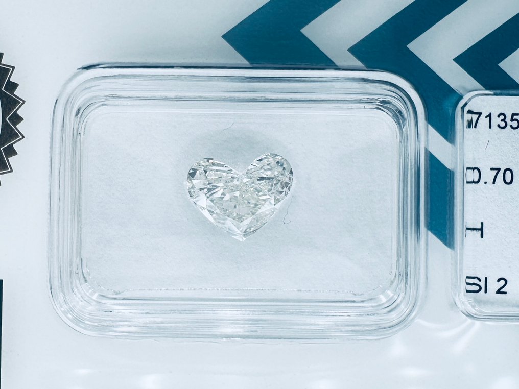 1 pcs 钻石  (天然)  - 0.70 ct - 心形 - H - SI2 微内含二级 - 国际宝石研究院（IGI） - （自然） #1.0