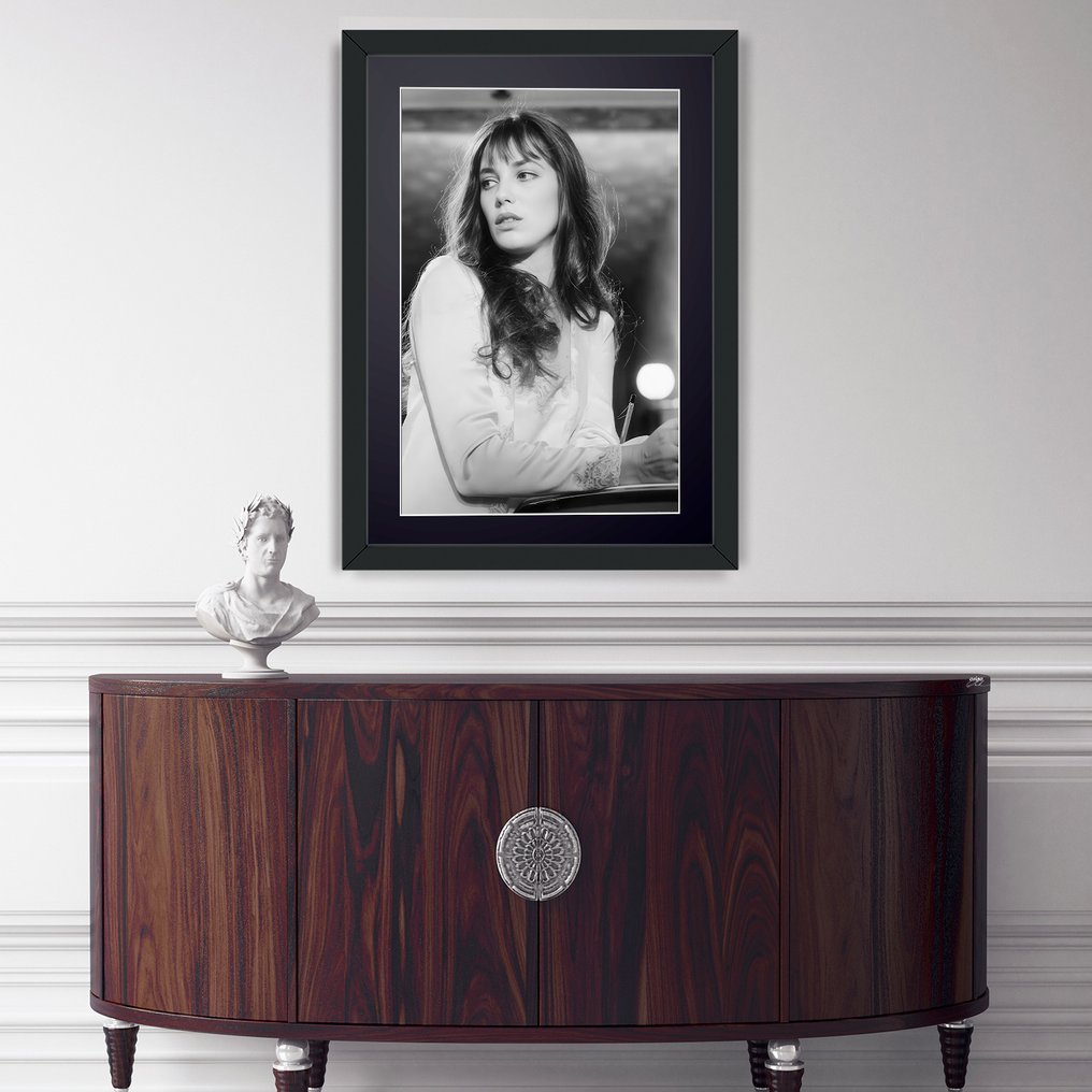 Jane Birkin - Iconics - Fine Art Photography - Luxury Wooden Frame 70X50 cm - Limited Edition 01 of 30 - Serial 20217 - Original Certificate (COA), Hologram - 100% New. Shipping Reduction from 3 items #1.0