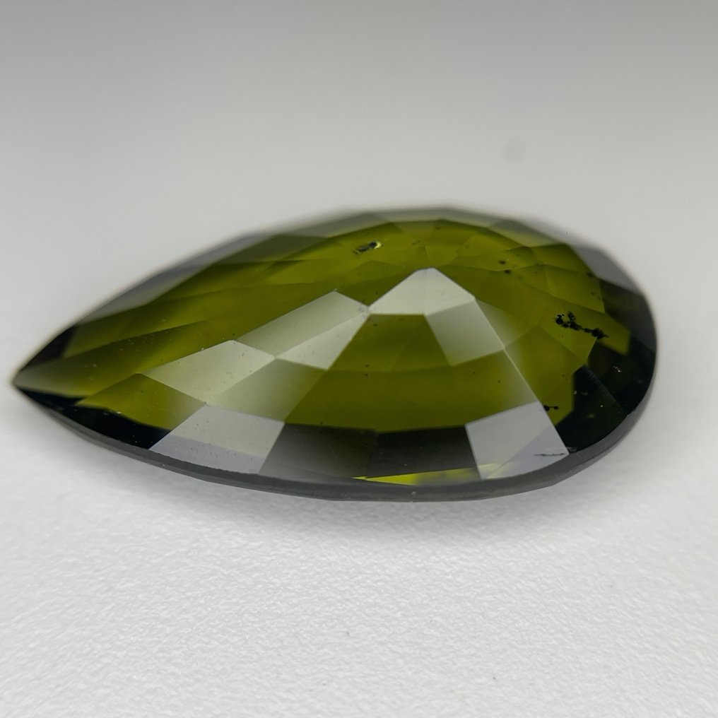 Nincs minimálár - 1 pcs Zöld Peridot - 11.79 ct - Nemzetközi Színes Drágakő Szövetség (ICA GemLab) - Ritka olíva zöld #4.3