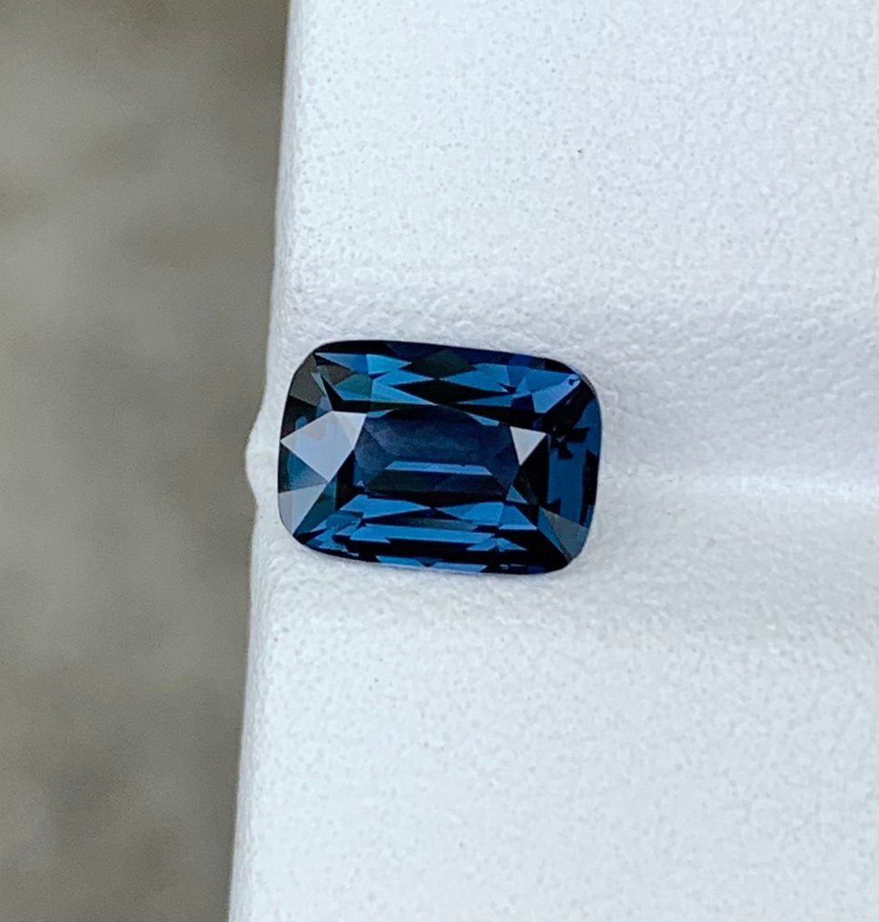 1 pcs  Μπλε Σπινέλιος  - 2.07 ct - Διεθνής Ένωση Έγχρωμων Πολύτιμων Λίθων (ICA GemLab) - Εκπληκτικό μπλε σπινέλ #3.2