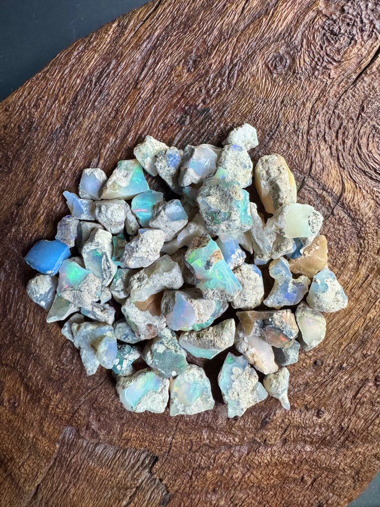 埃塞俄比亚天然欧泊原石，未切割。重250克拉。无底价。 未切割的原石- 50 g #2.1