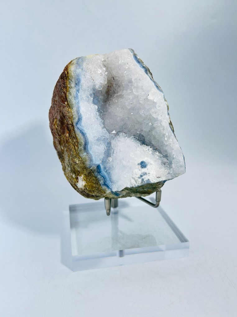 Geode di Calcedonio Aperto – Origine Namibia - Tasca bifacciale - Altezza: 135 mm - Larghezza: 110 mm- 1646 g - (1) #2.1
