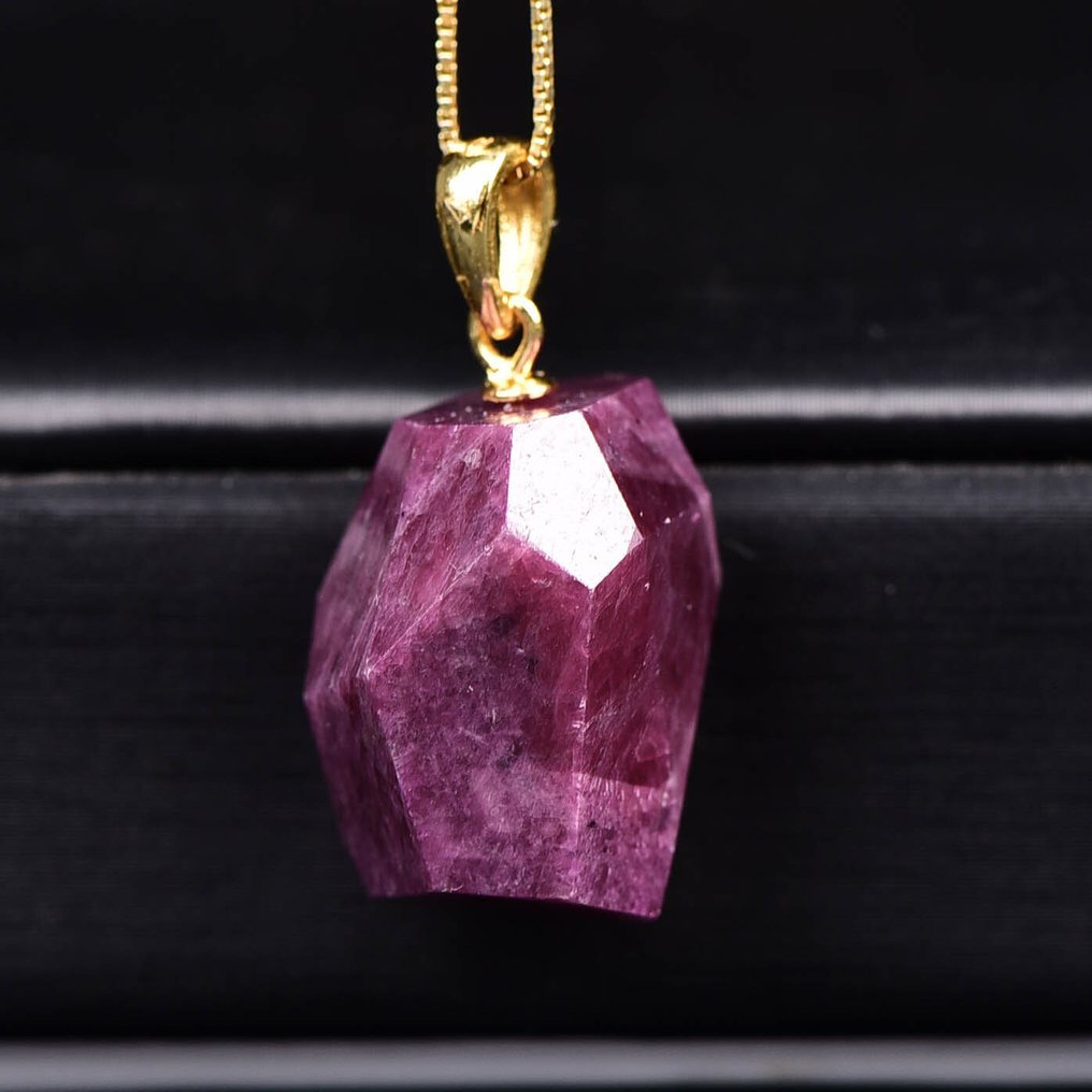 Χωρίς Επιφύλαξη - Πιστοποίηση ALGT - Πολύ Επιλεκτικό Μ Pendant με φυσικό ρουμπί Endless Ξεχωρίζει για τη ζωηρή του απόχρωση- 7.78 g #1.0