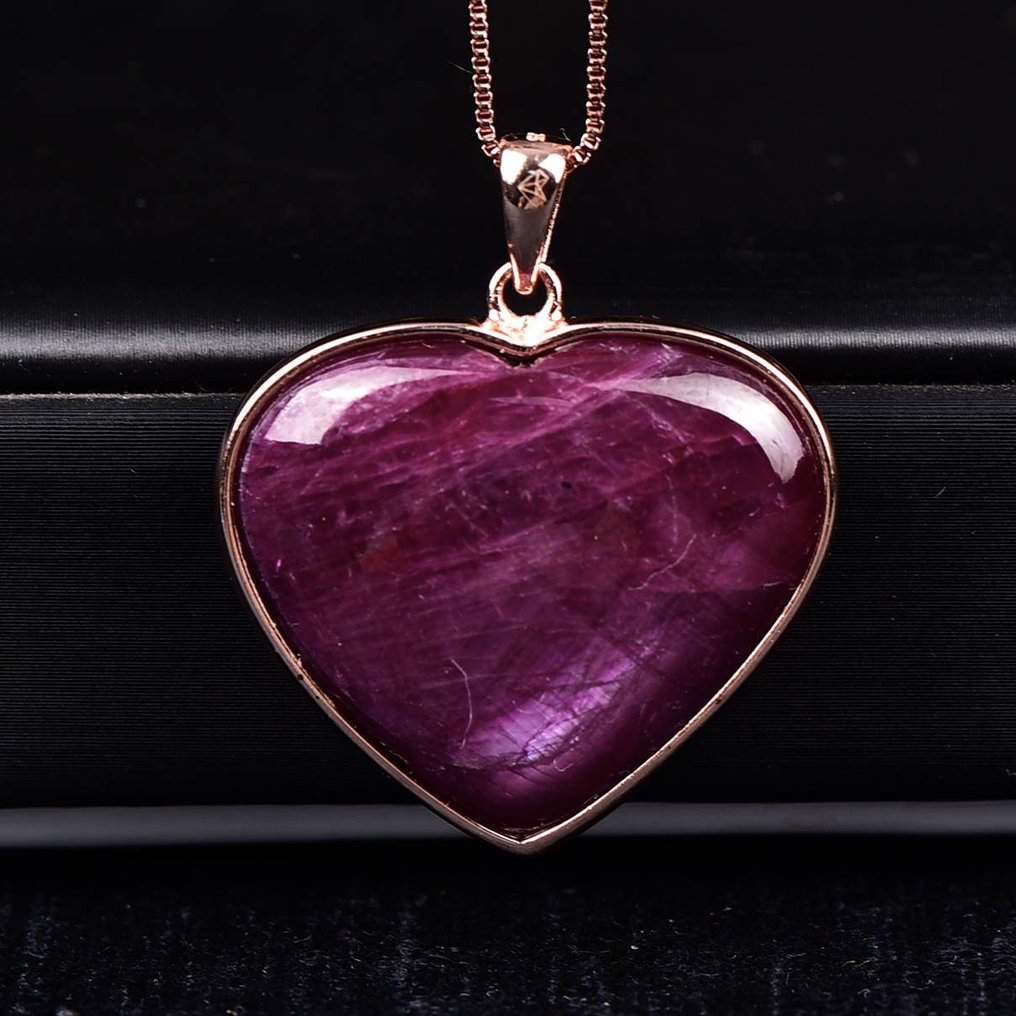 无储存——ALGT认证——大型独家天然红宝石坠饰 色彩鲜艳，清晰度令人夺目- 14.15 g #1.0