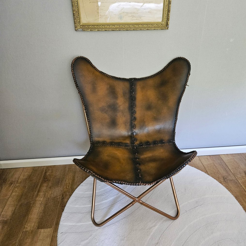 Stol - Fladdermusfåtölj (3107) - Läder, Metall #1.0