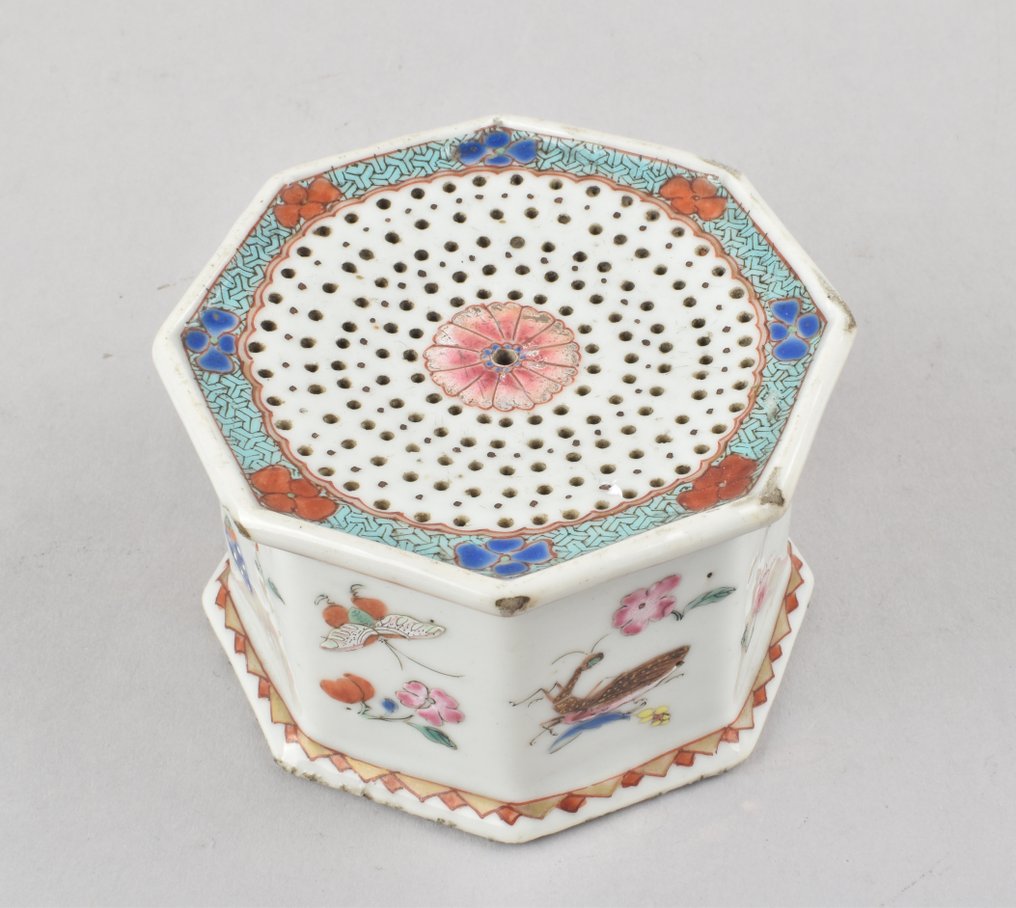 Κατσαρόλα - ΕΝΑ ΑΝΤΙΚΕΙΜΕΝΟ ΓΙΑ ΚΙΝΕΖΟ ΥΠΟΨΗΦΙΟ ΜΕ ΟΙΚΟΓΕΝΕΙΑΚΟ ΡΟΖ (ΚΟΥΤΑΛΑΚΙ) - Πορσελάνη #3.2