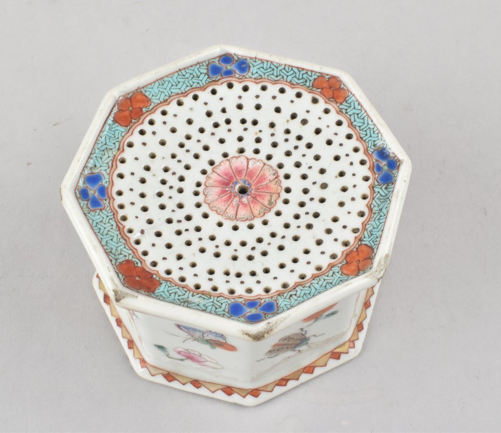 Κατσαρόλα - ΕΝΑ ΑΝΤΙΚΕΙΜΕΝΟ ΓΙΑ ΚΙΝΕΖΟ ΥΠΟΨΗΦΙΟ ΜΕ ΟΙΚΟΓΕΝΕΙΑΚΟ ΡΟΖ (ΚΟΥΤΑΛΑΚΙ) - Πορσελάνη #4.3