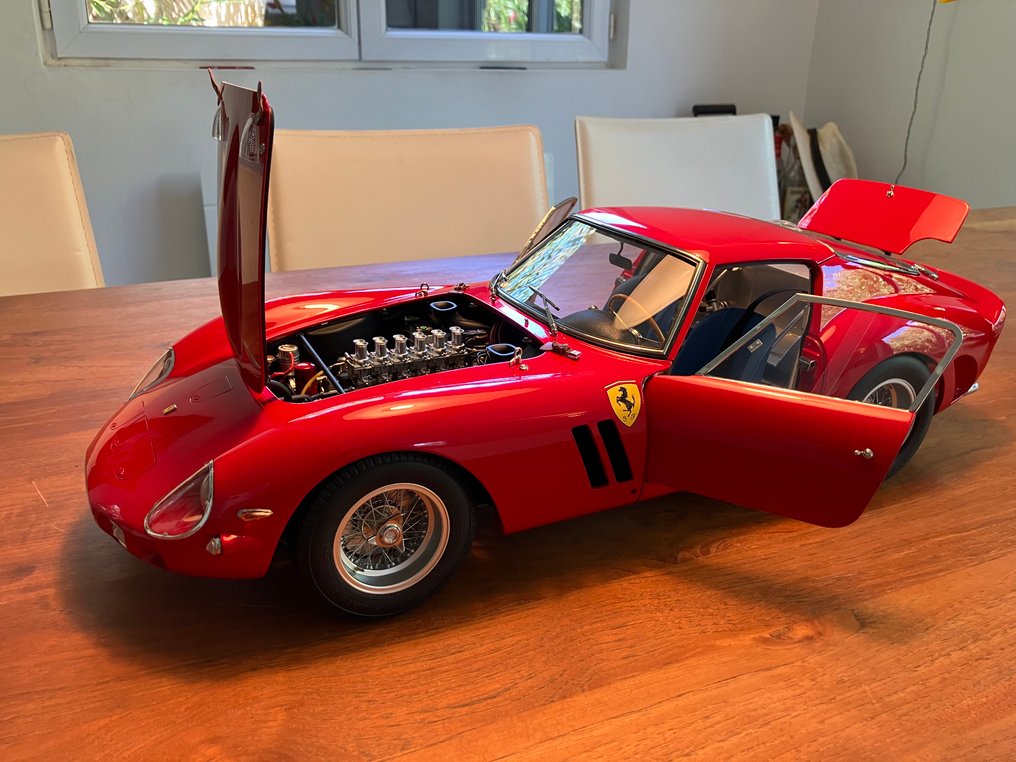 agora 1:8 - Modelsportsvogn - Ferrari - 250 GTO #1.0
