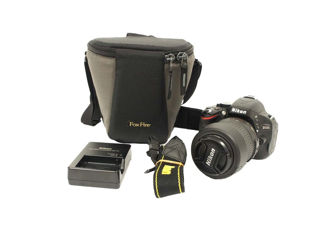 【返品保証・良品】Nikon D5100 + AF-S DX 18-55mm 返品保証・良品】Nikon D5100 + AF-S DX 18-55mm Amazon.com