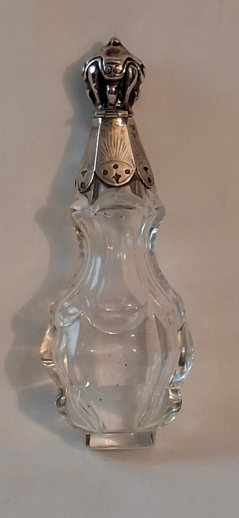 香水瓶 - 古董香水瓶，荷兰水晶，赠送的瓶盖和颈部。荷兰，19世纪末 - 克里斯塔尔遇见了齐尔弗 - Kristal /zilver Flacon #3.2