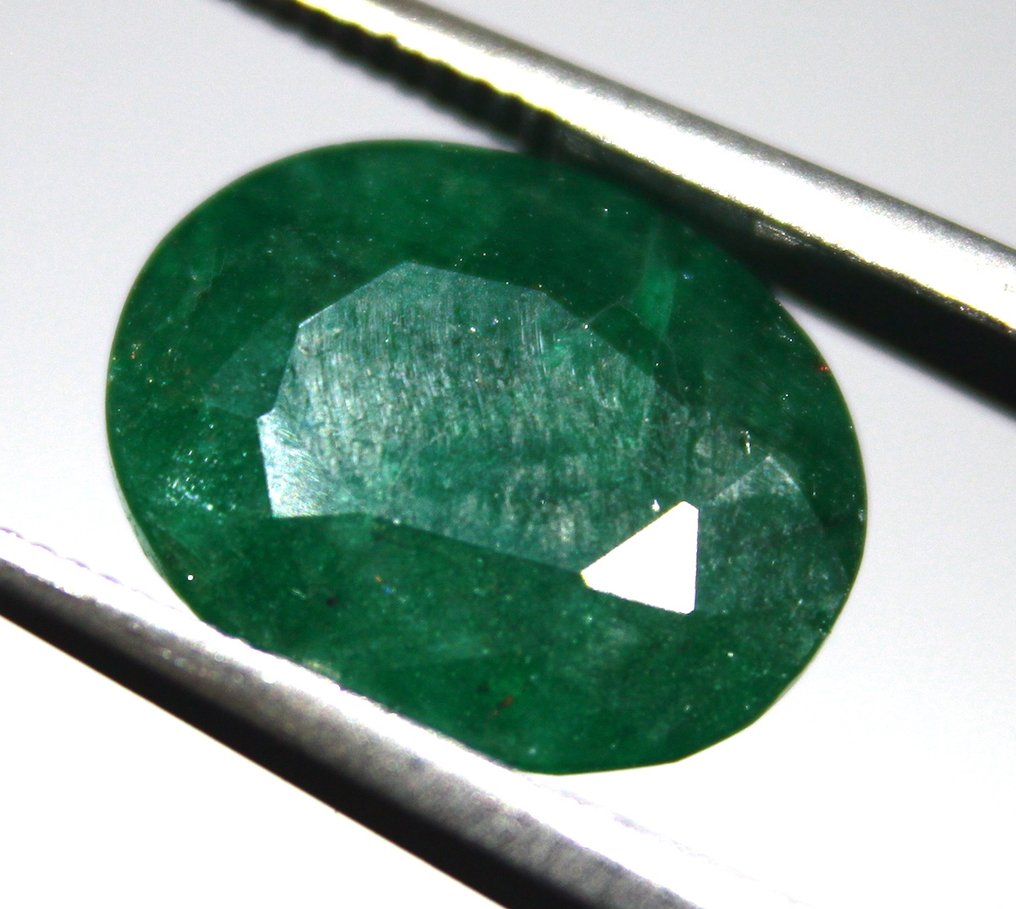 Cts. 3,80 smaragd Szelet - Magasság: 11 mm - Szélesség: 9 mm- 0.76 g #1.0