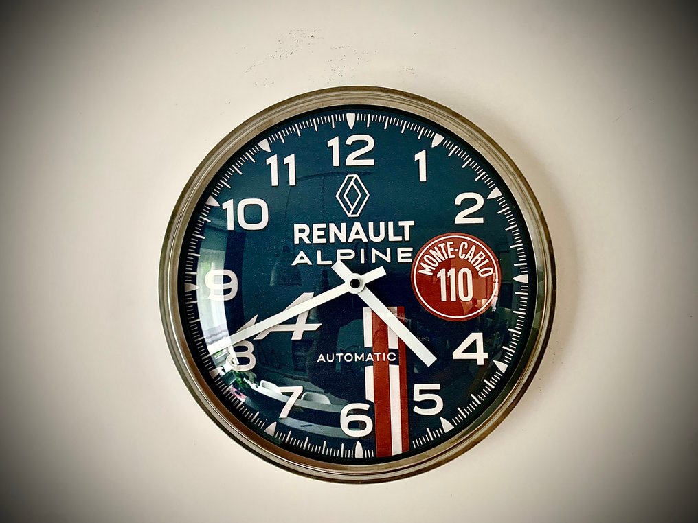 Ρενό Alpine 110 Monte Carlo 4/50 Περιορισμένης έκδοσης ρολόι τοίχου αγώνων - Vintage Μέταλλο, Γυαλί, Πλαστικό - 2010-2020 - Ρενουά τοίχου ρολόι #1.0