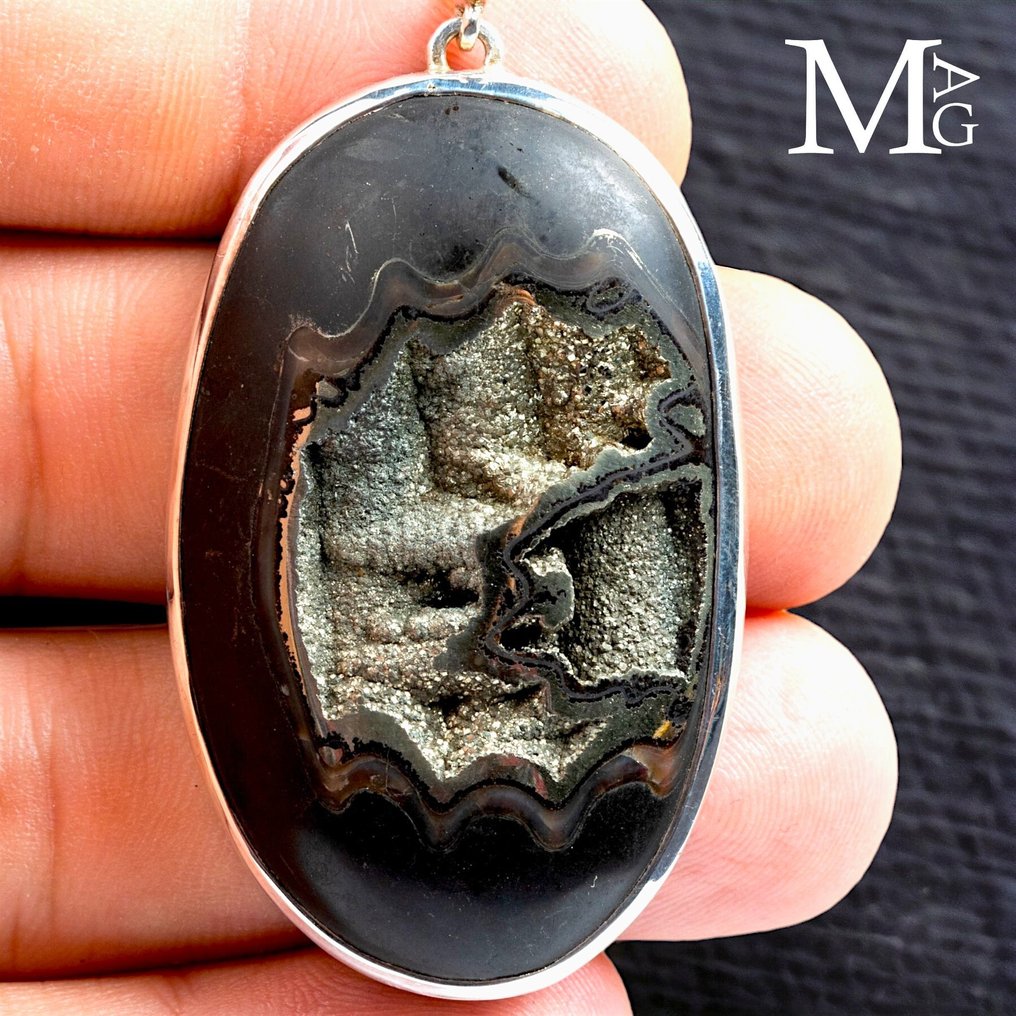 Extraordinary Speetoniceras Versicolor - Pyritized Ammonite Set in Silver Pendant - Certified - Height: 65 mm - Width: 32.5 mm- 30 g #4.3