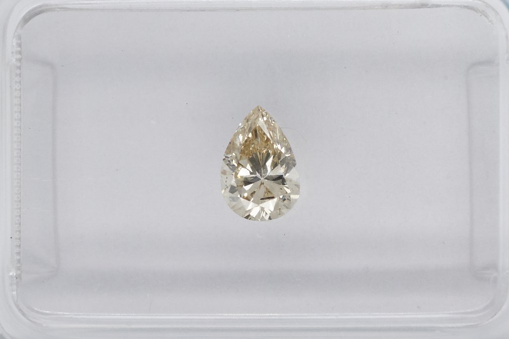 Fără preț de rezervă - 1 pcs Diamant (Natural) - 0.33 ct - Pară - N (colorat) - SI1 - IGI (Institutul gemologic internațional) #1.0