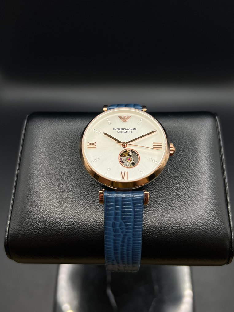 Emporio Armani - Gianni T-Bar - Ingen mindstepris - AR60020 - Kvinder - 2020+ #1.0