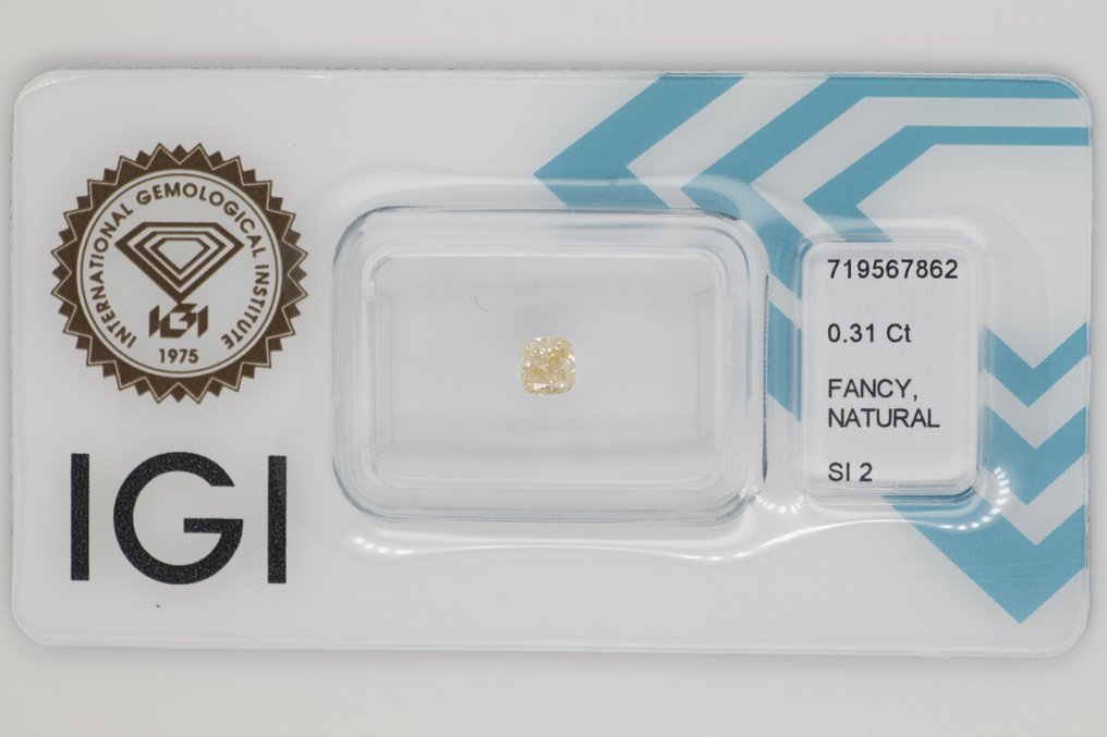 没有保留价 - 1 pcs 钻石 (天然色彩的) - 0.31 ct - 枕形 - Fancy light 黄色 - SI2 微内含二级 - 国际宝石研究院(IGI) #1.0