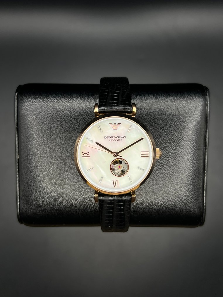 Emporio Armani - Gianni T-Bar - Nincs minimálár - AR60047 - Női - 2020+ #1.0