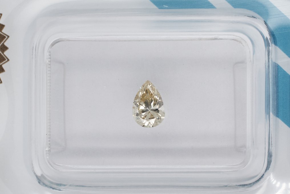 Fără preț de rezervă - 1 pcs Diamant (Natural) - 0.33 ct - Pară - N (colorat) - SI1 - IGI (Institutul gemologic internațional) #2.1