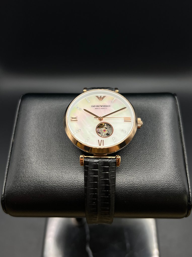 Emporio Armani - Gianni T-Bar - Nincs minimálár - AR60047 - Női - 2020+ #1.0