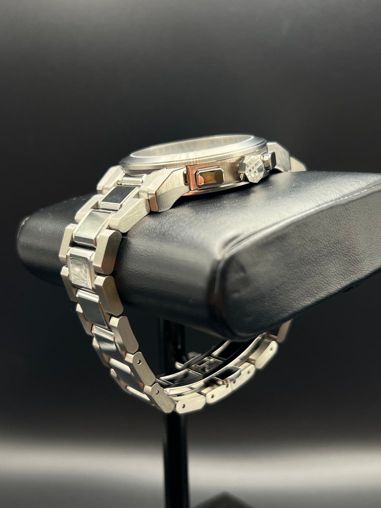 Burberry - The City - Nincs minimálár - BU9750 - Női - 2020+  #3.2