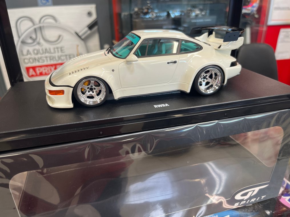 GT Spirit 1:18 - Model race car - Porsche 911 RWBA - 2008 #1.0