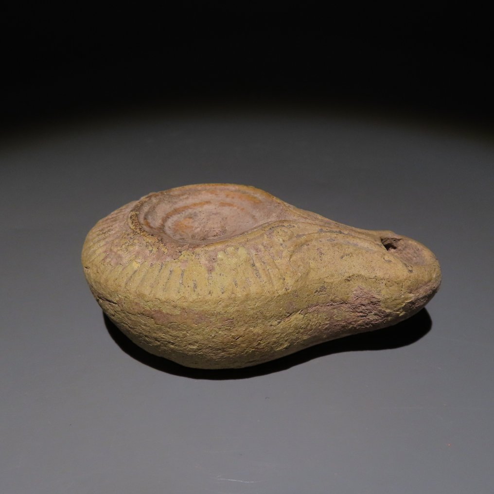 Roma antica Terracotta Lampada ad olio. I - IV secolo d.C. Lunghezza 8 cm. #3.2