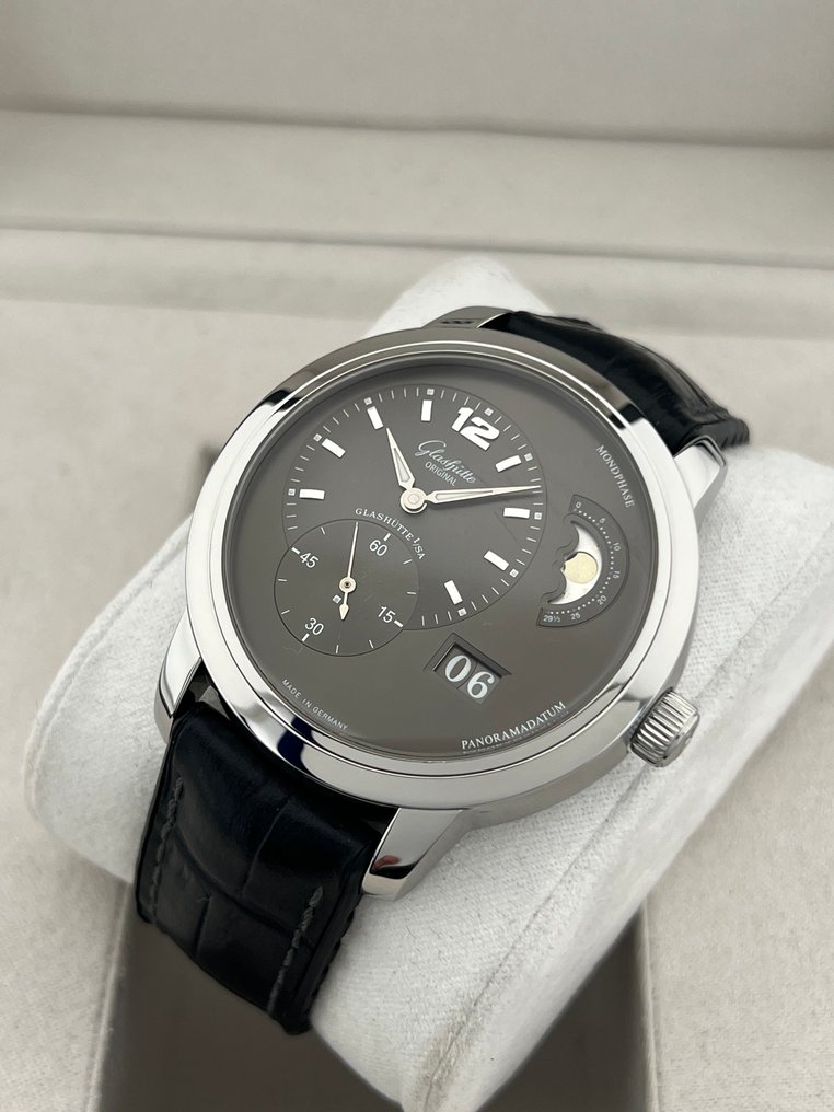 Glashütte Original - Panomaticlunar Mondphase - 1-90-02-43-32-05 - Miehet - 2010-2020 #2.1