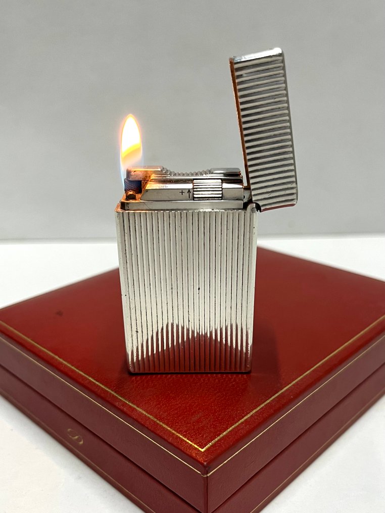 S.T. Dupont - L1 BR large - Silver plated - Vertical lines - Öngyújtó - Ezüsttányér #1.0