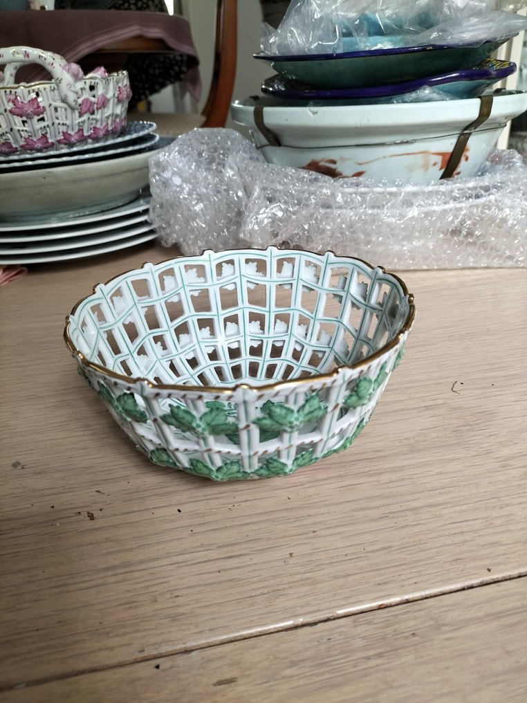 Herend - aponyi grun - Πιατέλα - καλάθι με ψωμί και φρούτα - Μη εφυαλωμένη πορσελάνη - Broodkorf #1.0