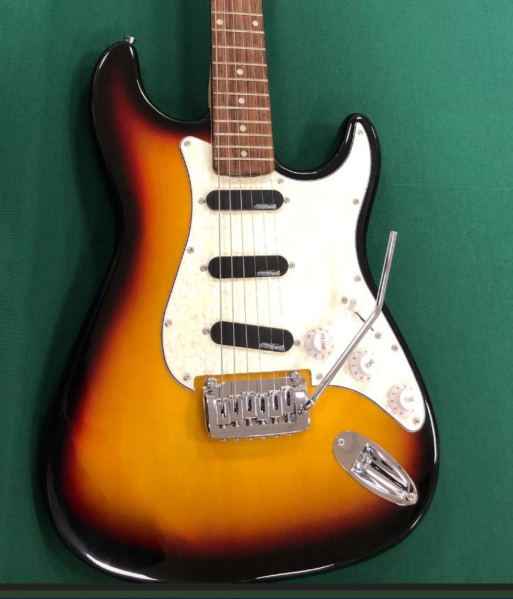 M.J.DOUGLAS - Sst 72 Wilkinson 3 Tone Sunburst - - Ηλεκτρική κιθάρα (χωρίς τιμή ασφαλείας) #1.0