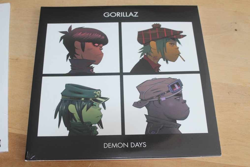 Gorillaz - Demon Days 2LP + Gorillaz 2LP - Άλμπουμ LP (πολλαπλά αντικείμενα) - 2005 #1.0