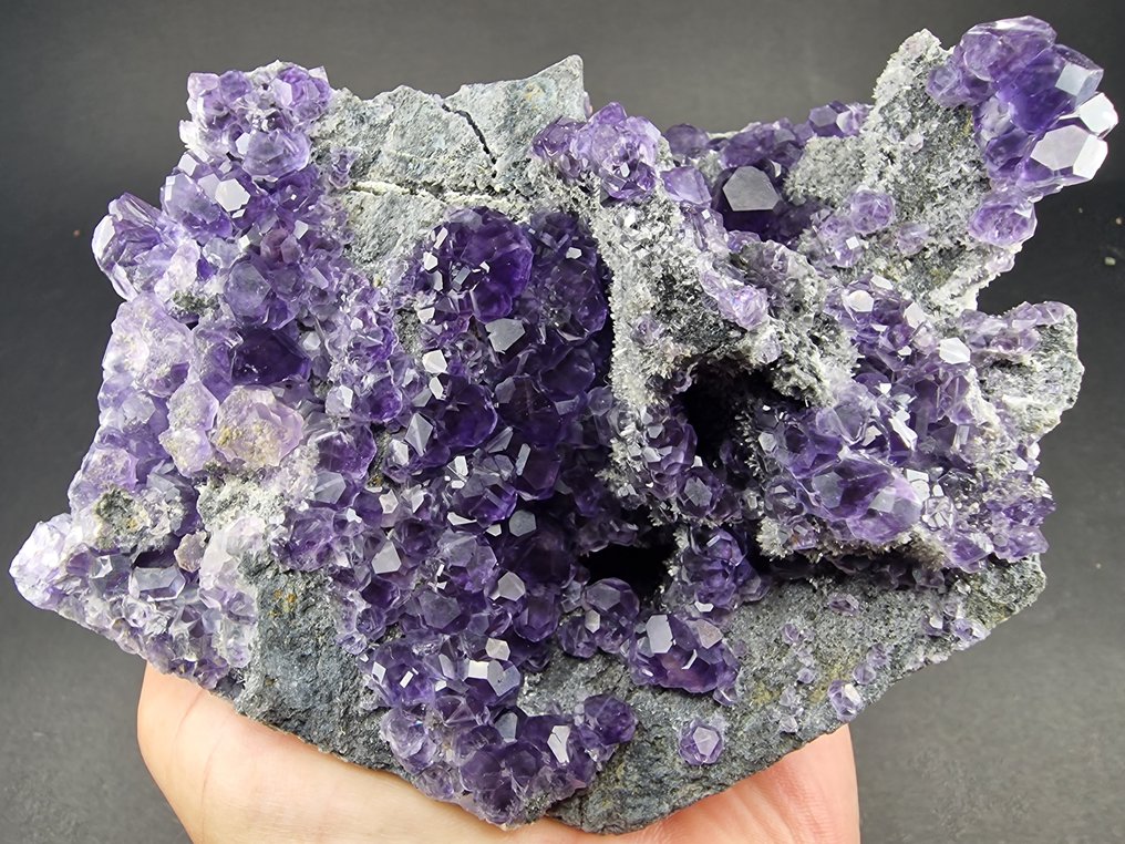 Fluorite Tanzanite, Top and big - Height: 160 mm - Width: 120 mm- 872 g - (1) #1.0