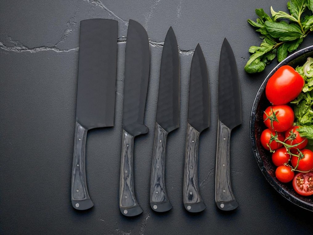 Coltello da cucina - Kitchen knife set - Set di 5 coltelli da chef in acciaio 15N20/4043 con manici in legno di Pakka nero, perni in ottone e - Regno Unito - Coltelli da chef #1.0
