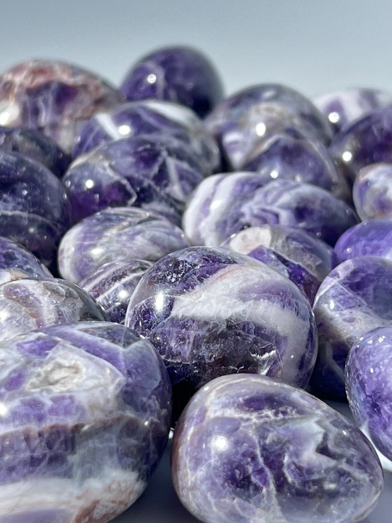 无底价 紫水晶打磨石 B级 35–38 件（25–40 毫米）- 1000 g - (1) #4.3