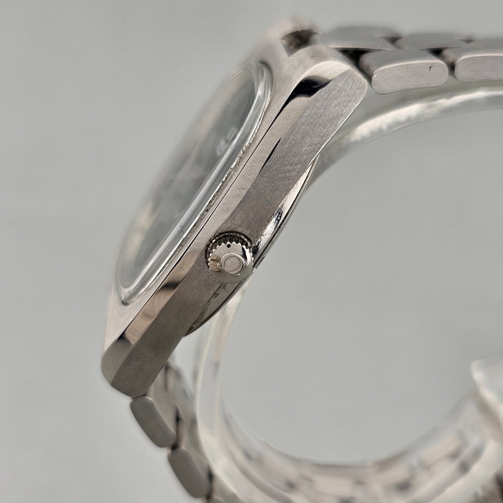 Omega - Genevé Ω 1012 Cal. - 168.0191 / 366 0835 - Herre - 1974 #3.2