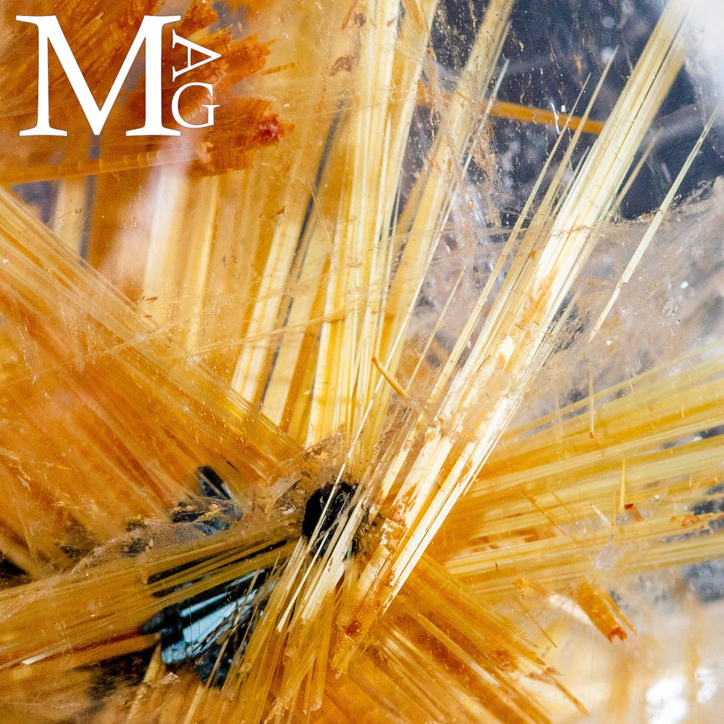 Silver and gold pendant with golden rutilated quartz, pink sapphire, and small diamond. - Height: 45 mm - Width: 42 mm- 23 g #2.1