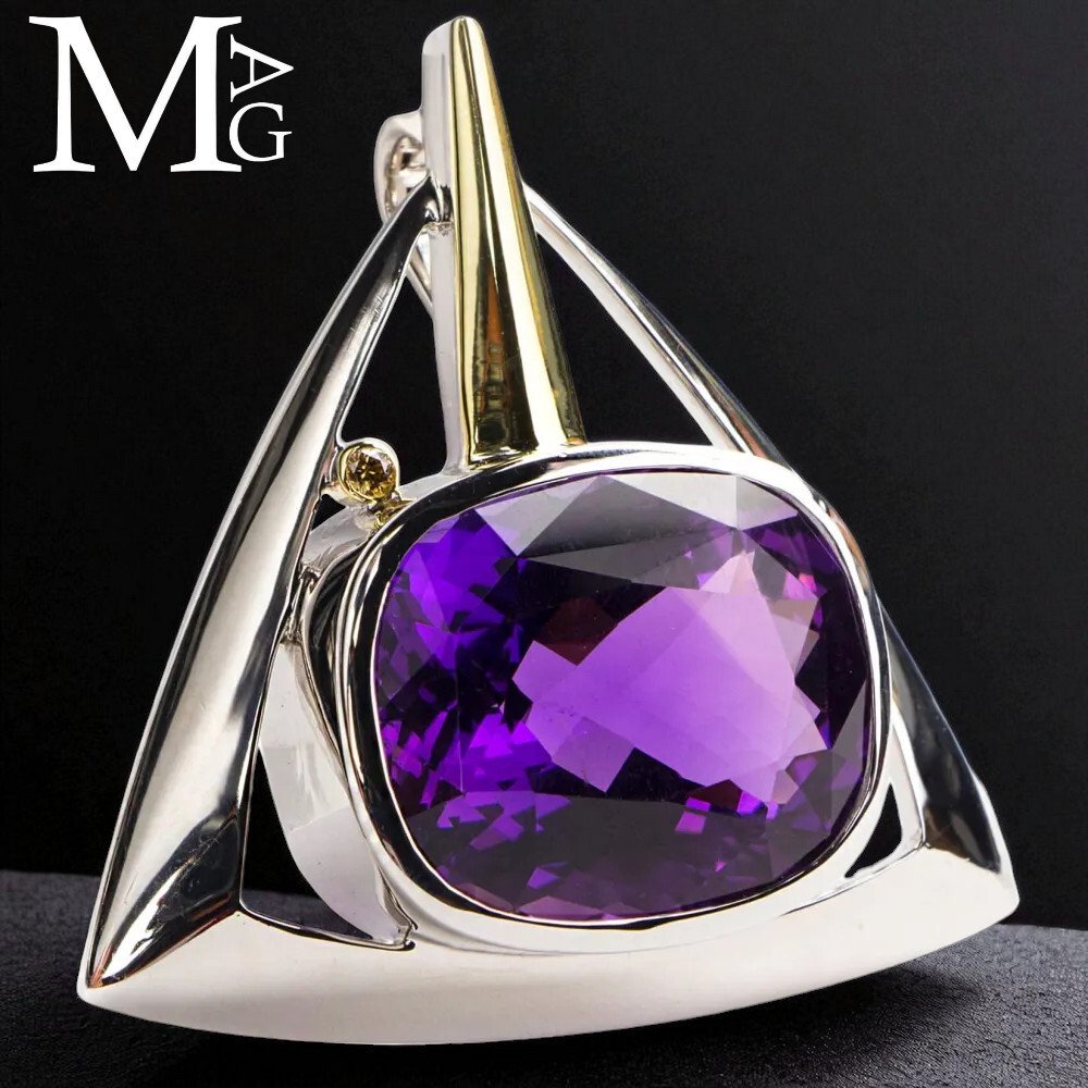 Μενταγιόν από ασήμι 925 με χρυσό στοιχείο - Βολιβιακό αμέθυστο και διαμάντι σαμπάνιας. - Ύψος: 42 mm - Πλάτος: 42 mm- 26 g #2.1