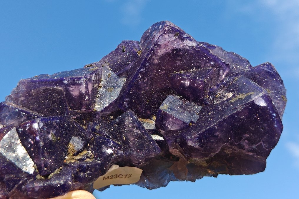 Green purple fluorite Fluorescent - Height: 12 cm - Width: 7 cm- 462 g #2.1