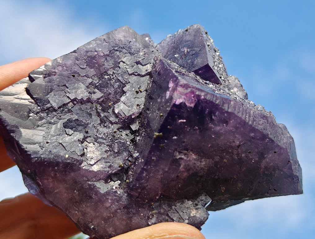 Green purple fluorite Fluorescent - Height: 10 cm - Width: 9 cm- 427 g #2.1