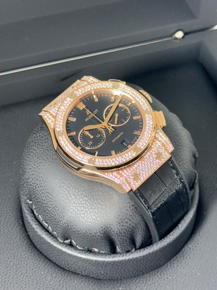 Hublot - Classic Fusion Chronograph Pavè - 541.OX.1181.LR.1704 - Men - 2018 #1.0