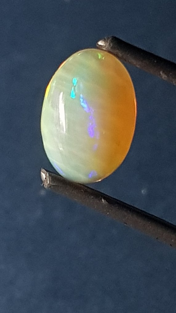 Opal Cabochon- 0,5 g - (1) #1.0