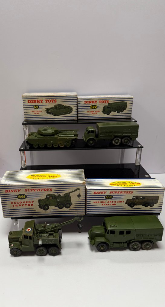 Dinky Toys - Model pojazdu wojskowego (4) - Dinky Toys Military Models - 622, 651, 661 i 689, każdy w ramce #1.0