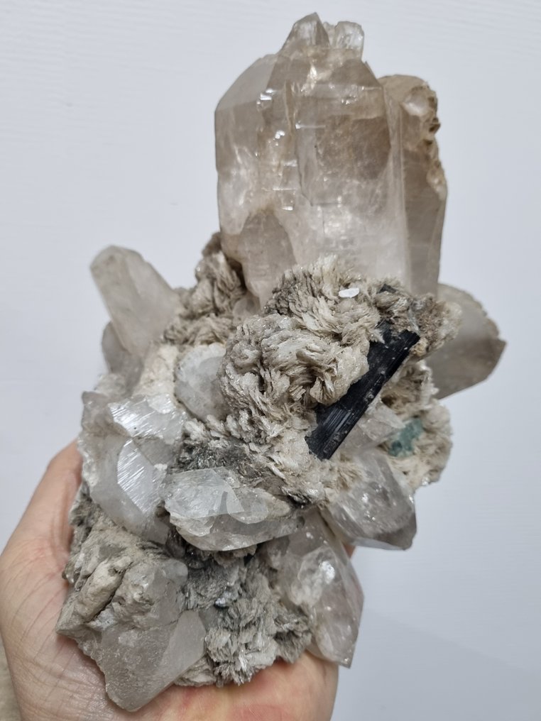 XXL Smoky crystal cluster with aquamarine, mica, and tourmaline. - Height: 210 mm - Width: 160 mm- 2.58 kg #1.0