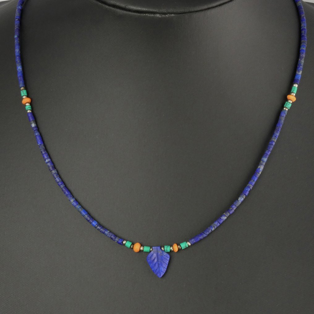 Αρχαία Αίγυπτος, ελληνορωμαϊκή εποχή Κολιέ με χάντρες από λάπις λαζουλί  (χωρίς τιμή ασφαλείας) #2.1