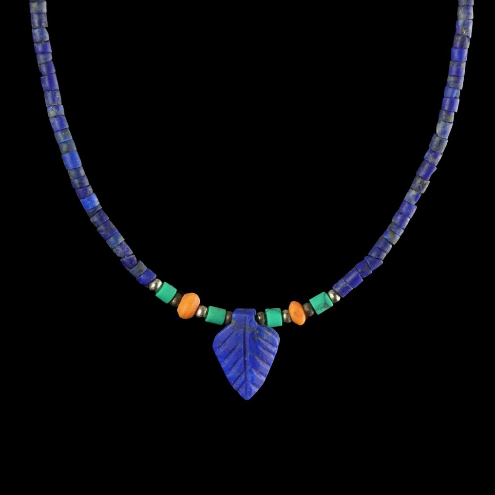 Αρχαία Αίγυπτος, ελληνορωμαϊκή εποχή Κολιέ με χάντρες από λάπις λαζουλί  (χωρίς τιμή ασφαλείας) #1.0